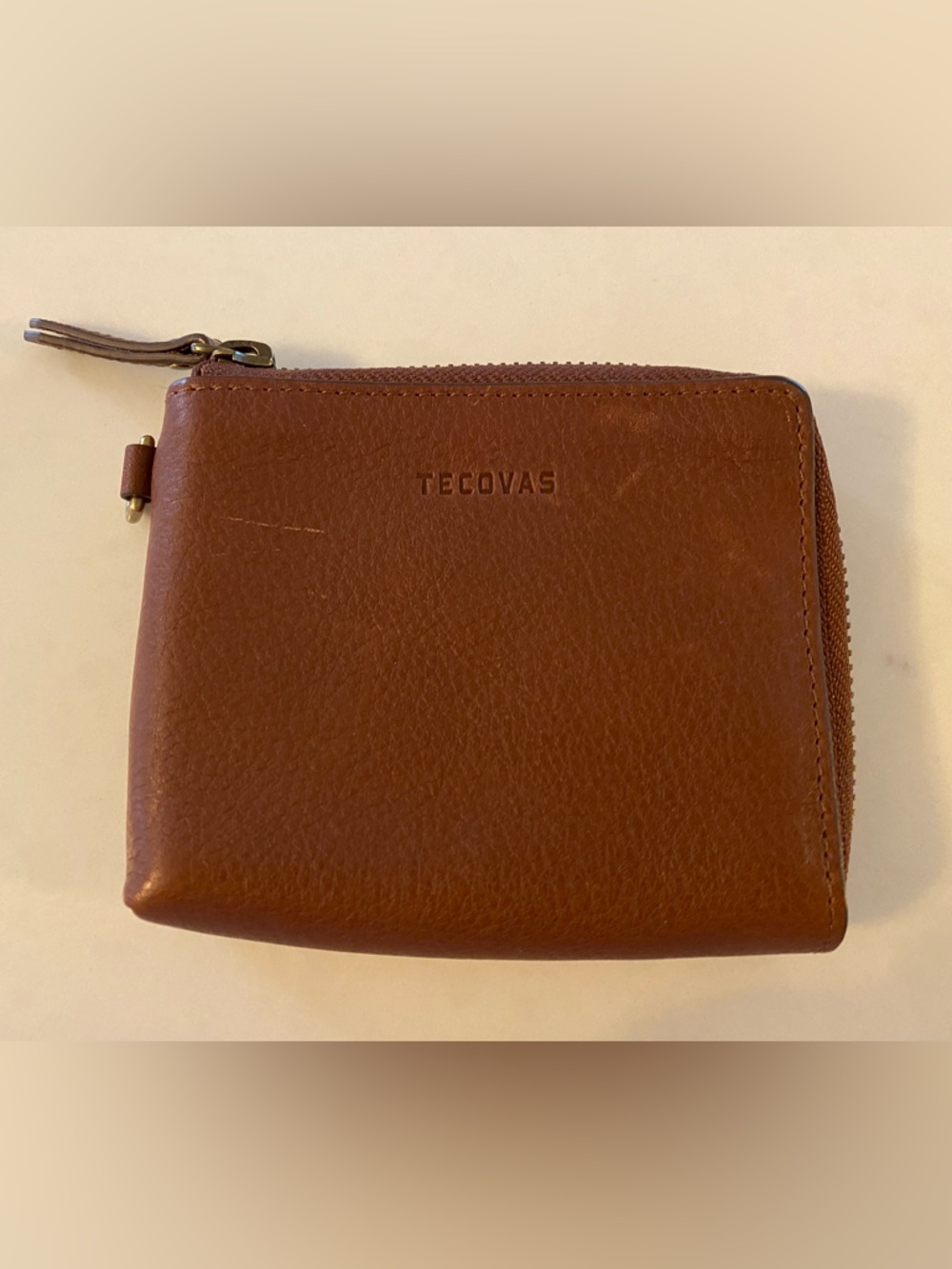 Tecovas L Zip Wallet in Fawn Brown Leather Unisex Card Holder Neutral Minimalist